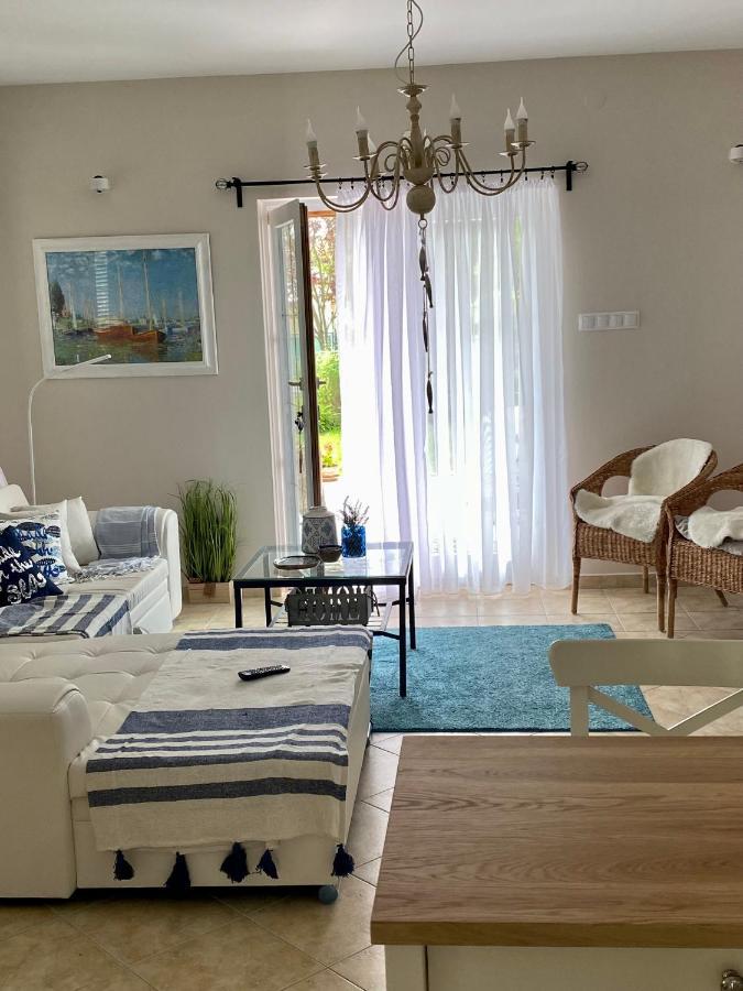 Villa Scamard Zamárdi Buitenkant foto