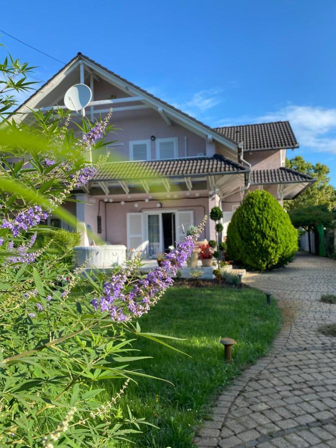 Villa Scamard Zamárdi Buitenkant foto