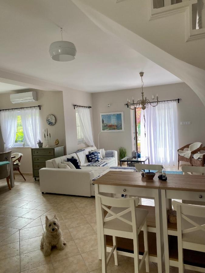 Villa Scamard Zamárdi Buitenkant foto